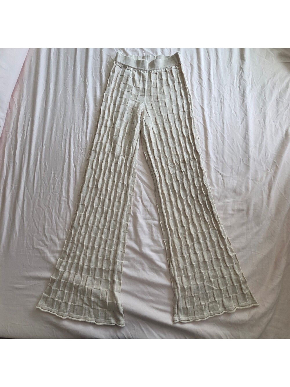 Zulu and Zephyr Beige Textured Knit Flared Pants with Elastic Waistband Size 0/2